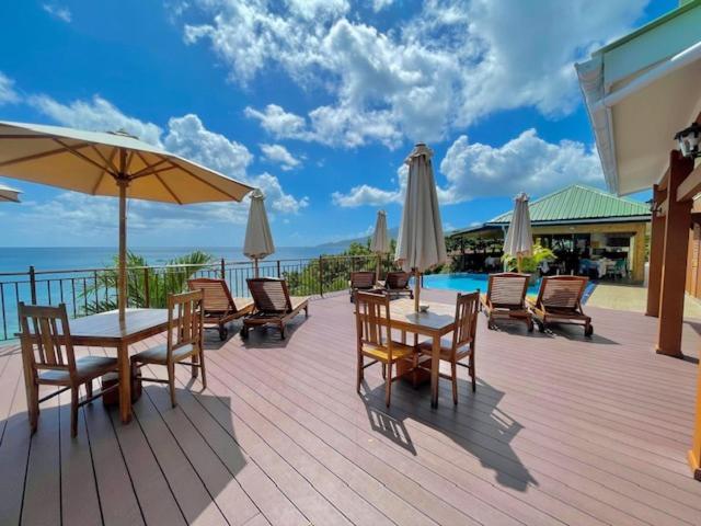 Hotel Treasure Cove & Restaurant