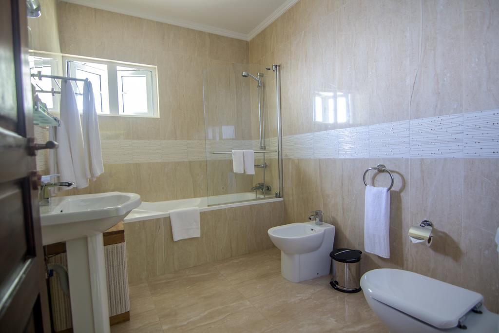 Treasure Cove & Restaurant Hotel 3*