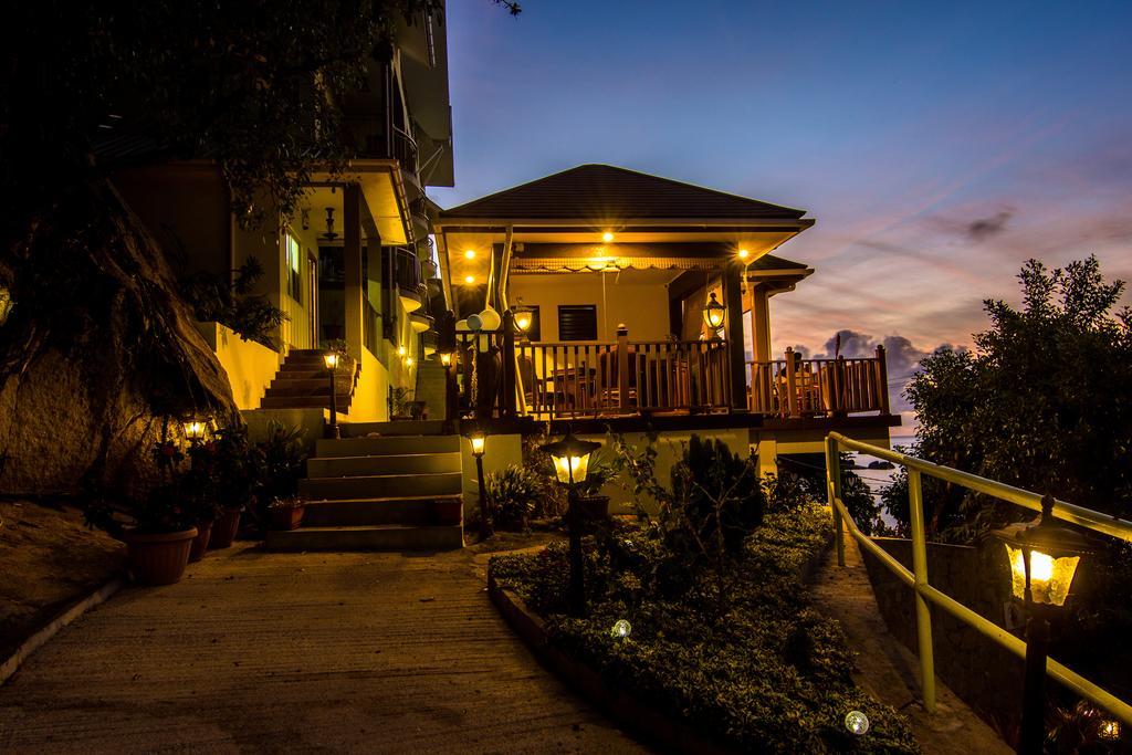 Hotel Treasure Cove & Restaurant 3*