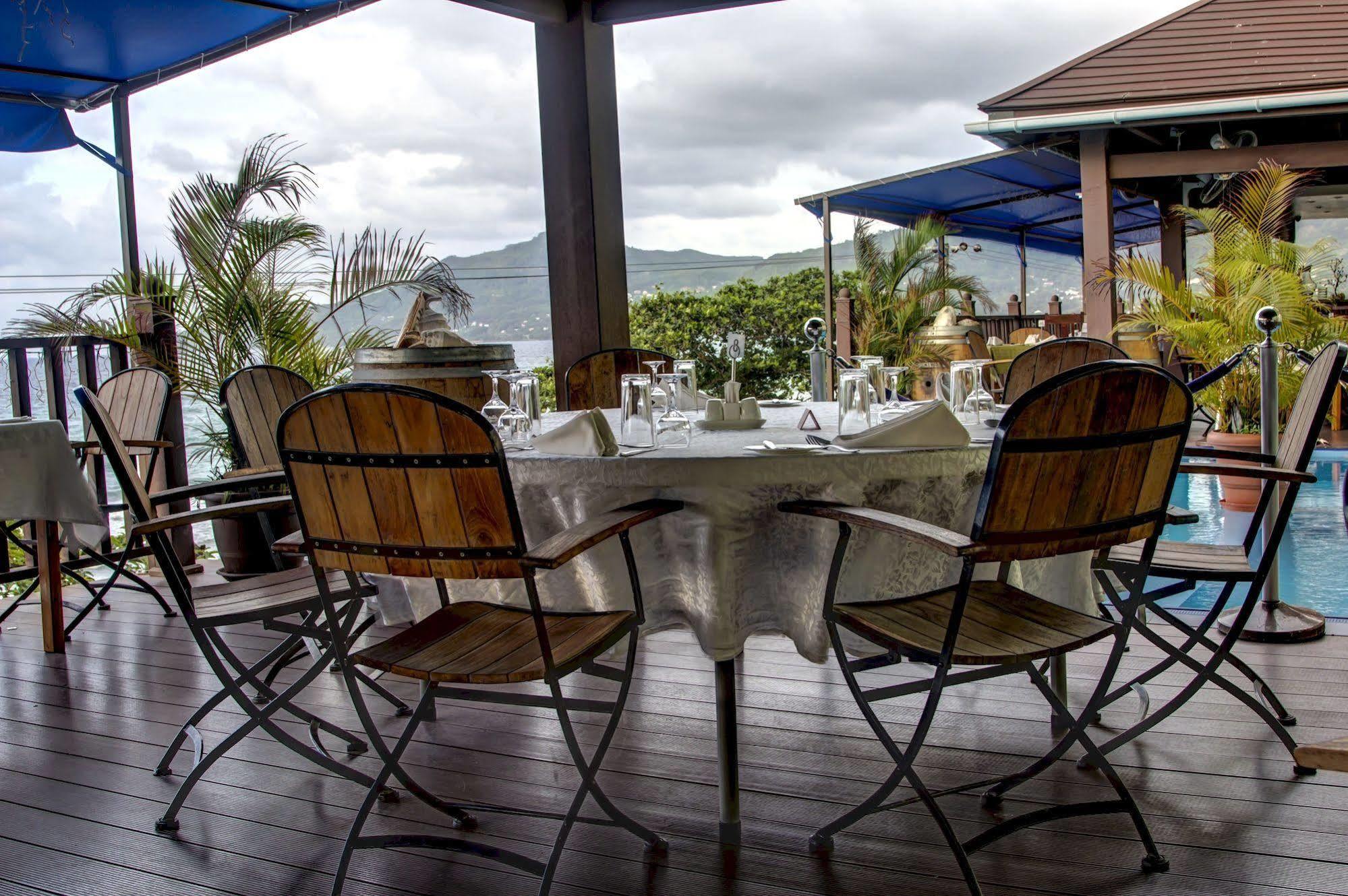 Treasure Cove & Restaurant Bel Ombre